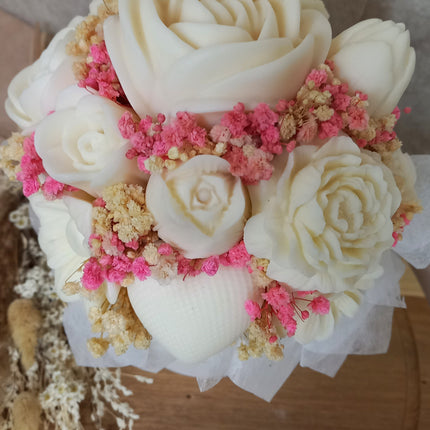 Blumenstrauß zum Valentinstag oder Geburtstag, Blumen, Wachsblumen aus 100 % Rapswachs, Blumenbouquet