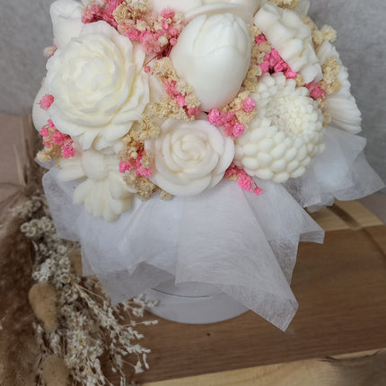 Blumenstrauß zum Valentinstag oder Geburtstag, Blumen, Wachsblumen aus 100 % Rapswachs, Blumenbouquet