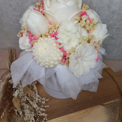Blumenstrauß zum Valentinstag oder Geburtstag, Blumen, Wachsblumen aus 100 % Rapswachs, Blumenbouquet