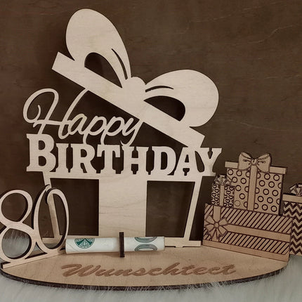 Happy Birthday Geschenk aus Holz, mit Geschenken