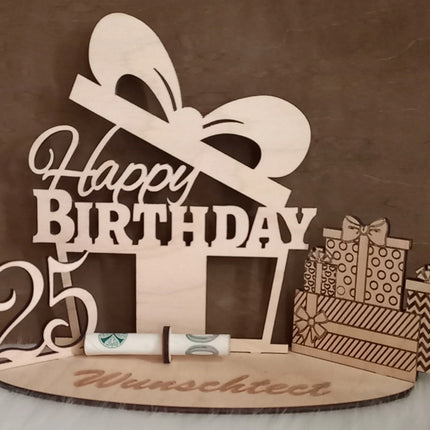 Happy Birthday Geschenk aus Holz, mit Geschenken