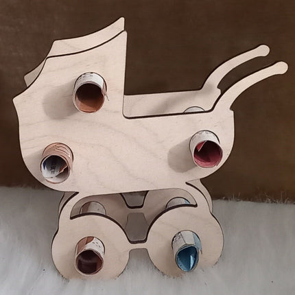 Zur Geburt, Geldgeschenk aus Holz, Kinderwagen