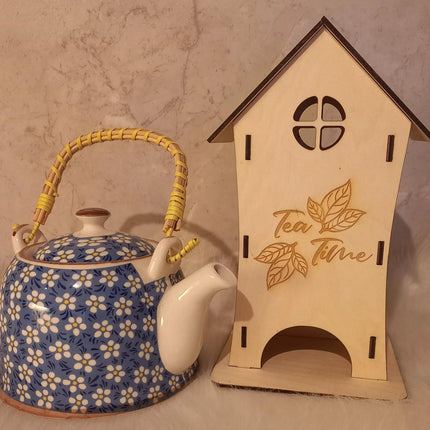 Teekanne, Blümchen mit Teebeutelhaus aus Holz gelasert