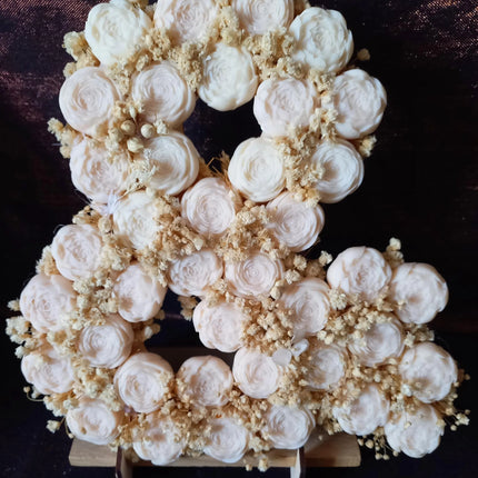 Buchstaben aus Blumen, Initialen, Blumen aus Rapswachs, HOCHZEIT, GEBURT, TAUFE, Geburtstag, einzigartig, Unikate, 30,0 cm Hoch