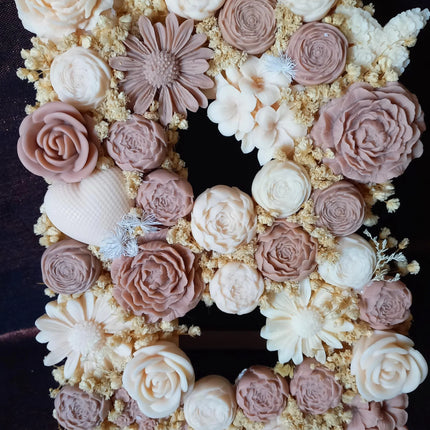 Buchstaben aus Blumen, Initialen, Blumen aus Rapswachs, HOCHZEIT, GEBURT, TAUFE, Geburtstag, einzigartig, Unikate, 30,0 cm Hoch