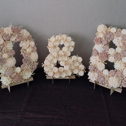 Buchstaben aus Blumen, Initialen, Blumen aus Rapswachs, HOCHZEIT, GEBURT, TAUFE, Geburtstag, einzigartig, Unikate, 30,0 cm Hoch
