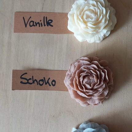 Buchstaben aus Blumen, Initialen, Blumen aus Rapswachs, HOCHZEIT, GEBURT, TAUFE, Geburtstag, einzigartig, Unikate, 30,0 cm Hoch