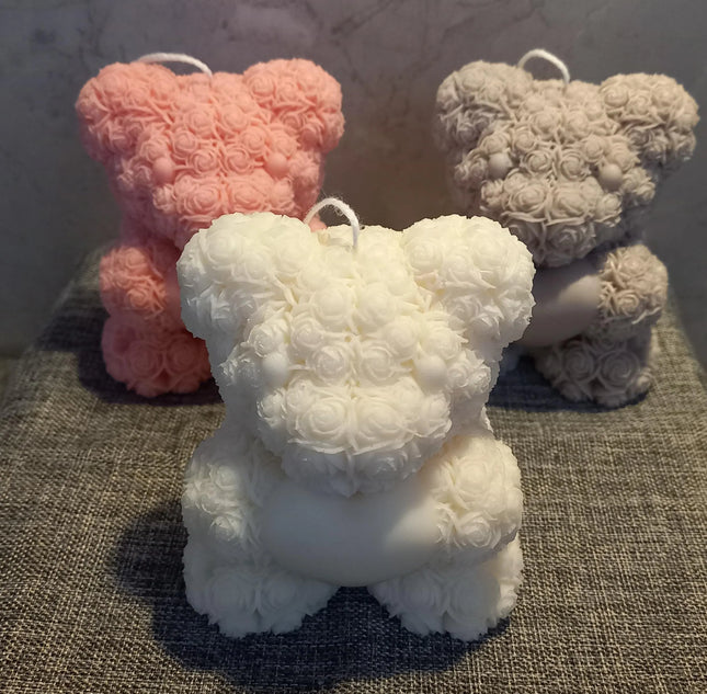 Teddy, Teddybär mit Herz, Kerze aus Rapswachs handgegossen