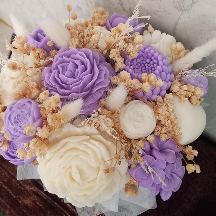 Blumen Handtasche, Wachsblumen aus 100 % Rapswachs, Blumenbouquet in einer Tasche
