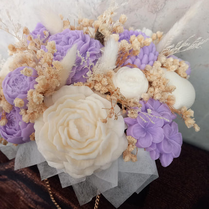 Blumen Handtasche, Wachsblumen aus 100 % Rapswachs, Blumenbouquet in einer Tasche