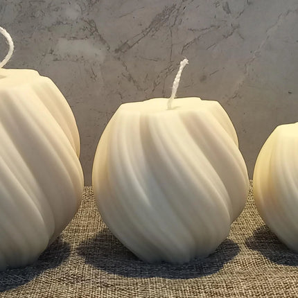 SWIRL, WELLEN, ABSTRAKTE Form, 3er Set oder einzeln, Kerze aus Rapswachs handgegossen