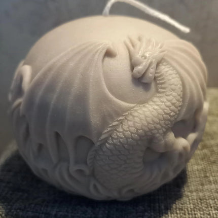 Drachen Kugelkerze, Kerze aus Rapswachs handgegossen