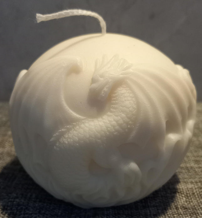 Drachen Kugelkerze, Kerze aus Rapswachs handgegossen