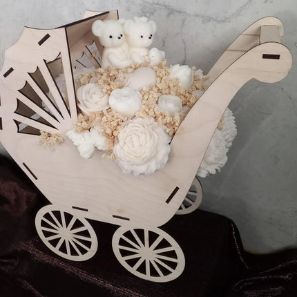 Baby Geschenk, KINDERWAGEN, Zur Geburt, FARBE NATUR! Babyparty, Blumen, Wachsblumen aus 100 % Rapswachs, Blumenbouquet