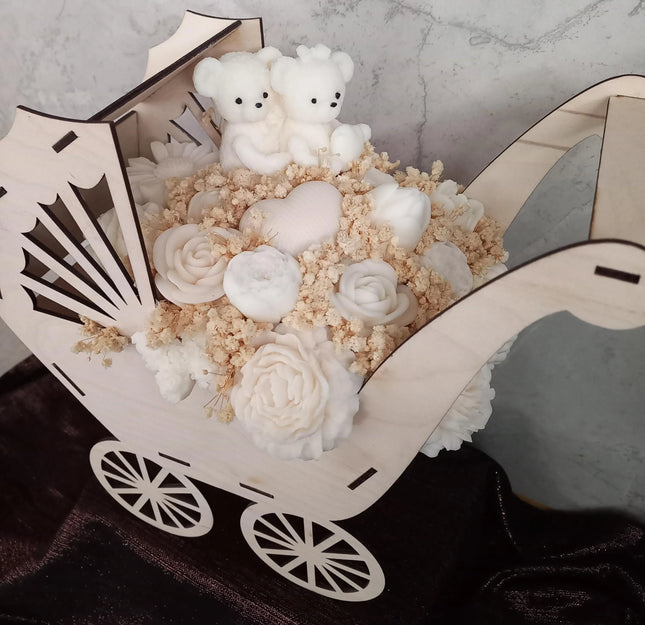 Baby Geschenk, KINDERWAGEN, Zur Geburt, FARBE NATUR! Babyparty, Blumen, Wachsblumen aus 100 % Rapswachs, Blumenbouquet