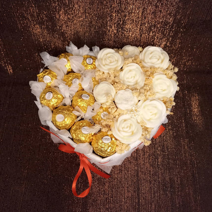 Herzschachtel mit Rocher, und Blumen aus Wachs, Wachsblumen aus 100 % Rapswachs, Blumenbouquet