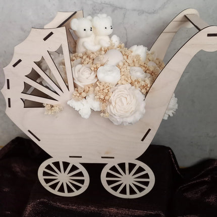Baby Geschenk, KINDERWAGEN, Zur Geburt, FARBE NATUR! Babyparty, Blumen, Wachsblumen aus 100 % Rapswachs, Blumenbouquet