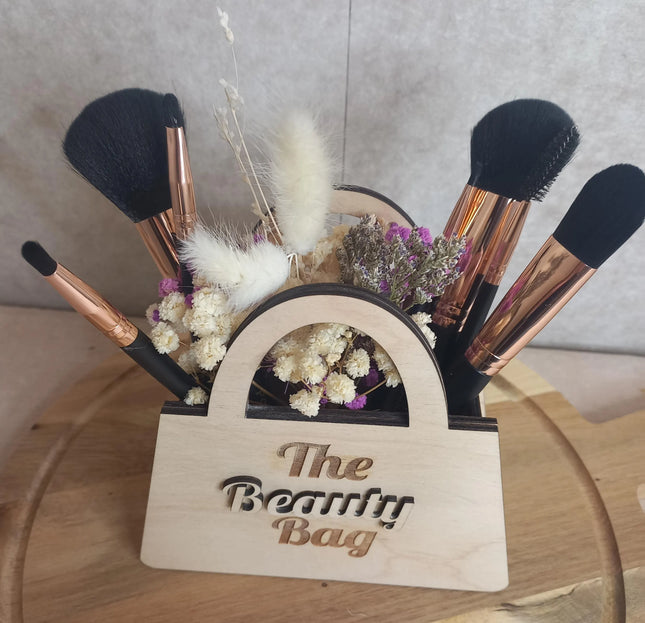 Beautybox,The Beauty Bag, Geschenkbox, Wellnessbox aus Holz gelasert, gefüllt mit Beautyprodukten, Pinselset oder leer