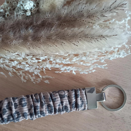 LEO Schlüsselanhänger, Armschlaufe, Scrunchiestyle in 3 verschiedenen Variationen
